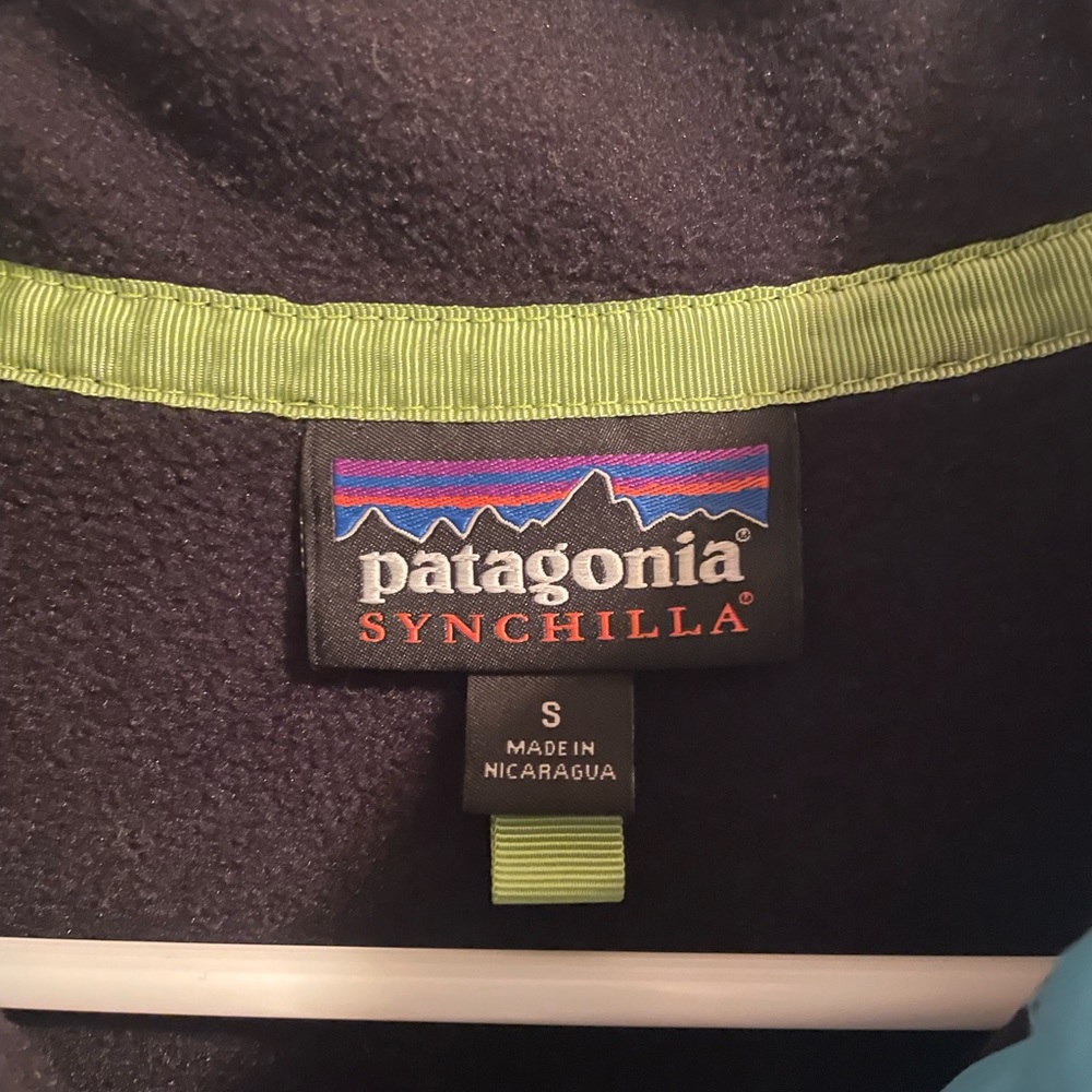 Black womens small Patagonia pullover